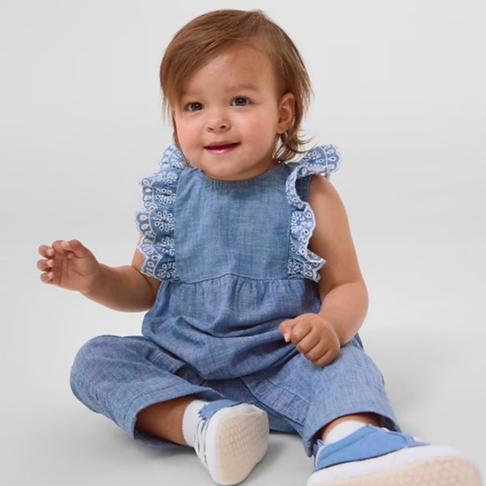 BABY GAP 100% Cotton Eyelet Ruffle One-Piece Sleeveless Denim Jumpsuit 18-24m